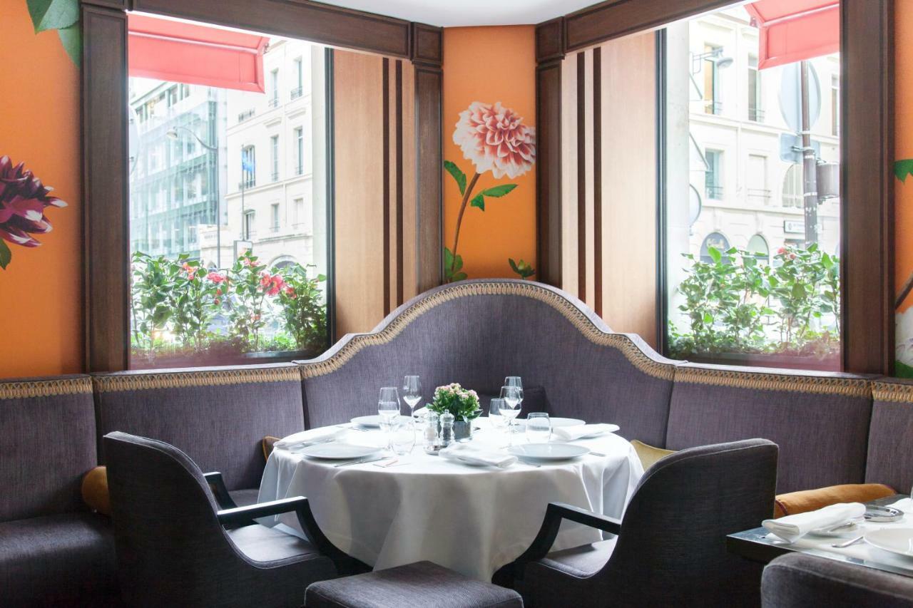 Le Bristol Paris - An Oetker Collection Hotel Екстериор снимка